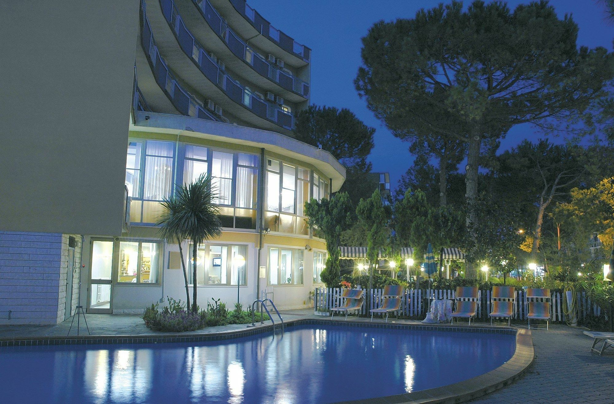 Hotel Schiller Cervia Zewnętrze zdjęcie